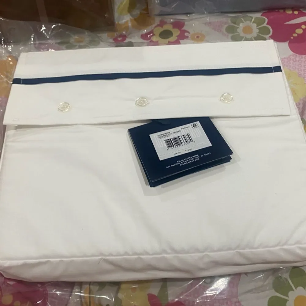 - Organic Cotton Percale Palmer Sheeting One Queen Flat Sheet